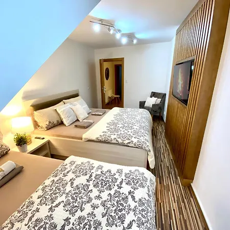 Dum U Lazni Federer - Rodinny Dum V Srdci Trebone Apartment Trebon
