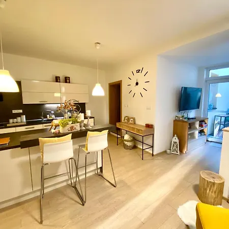 Dum U Lazni Federer - Rodinny Dum V Srdci Trebone Apartment